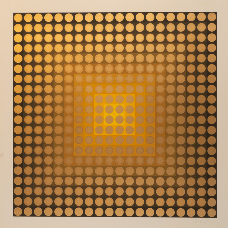 CTA-102 (Gold Circles)